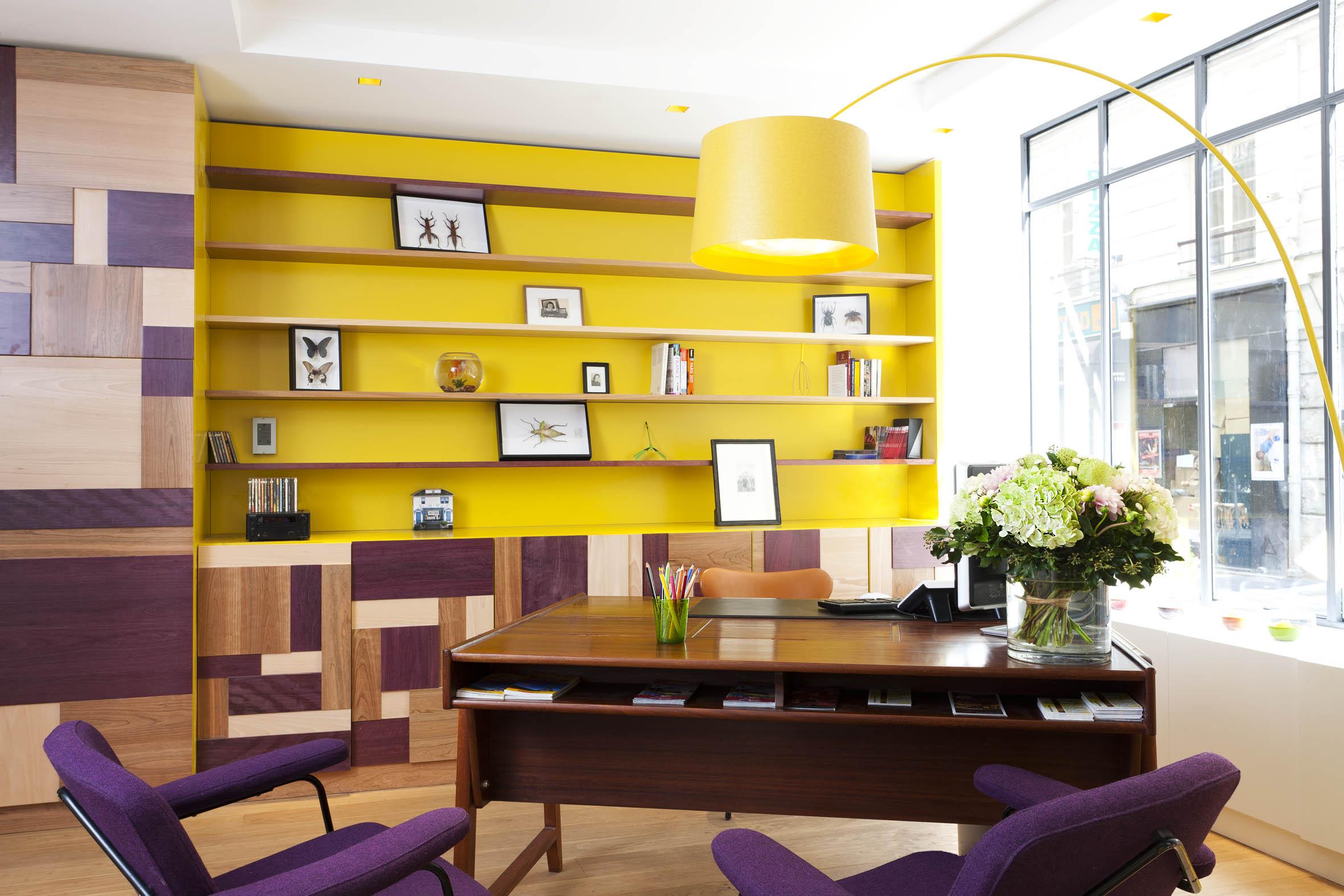 Crayon Hotel